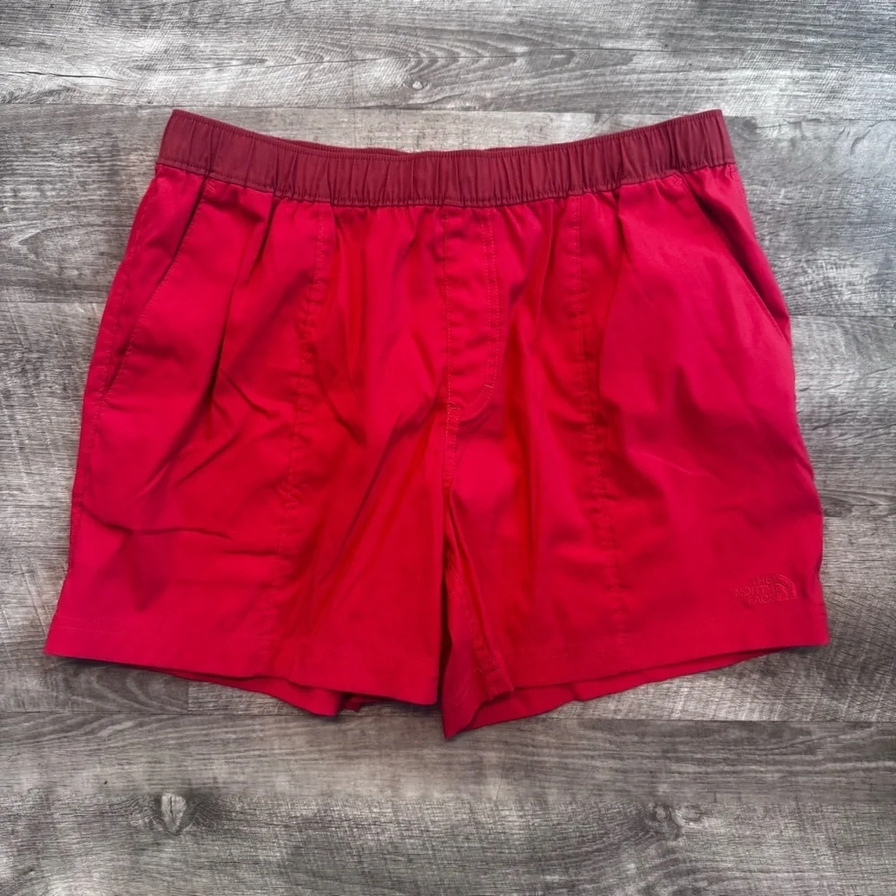 The North Face Class V Relaxed Fit Pull On Horizon Red Shorts Mens Sz. L